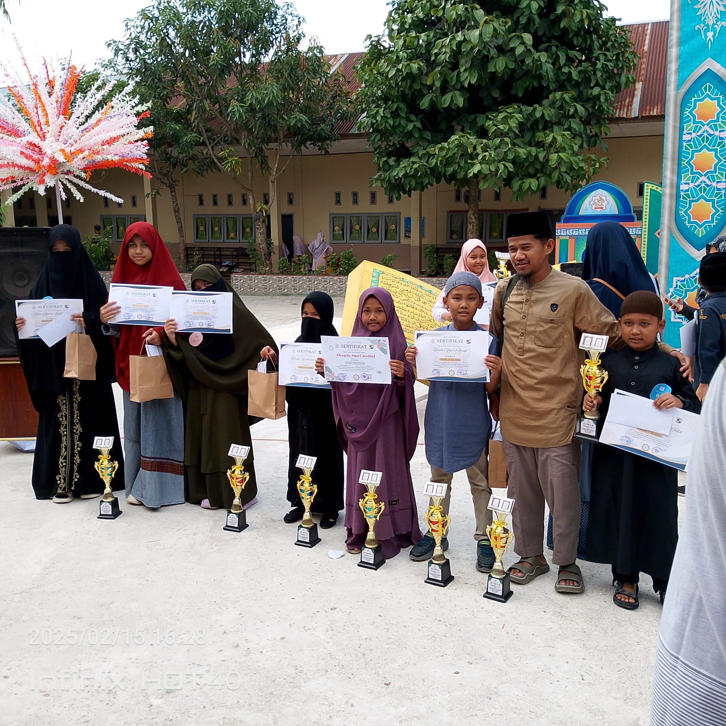 SDIT Al-Bayan mendominasi perolehan juara pada “Syahru Hubbul Qur’an Ke-7” di SDIT Al-Huda Pangkalan Kerinci.